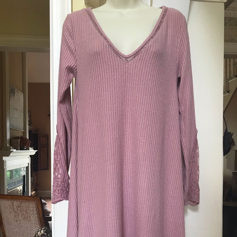 New with tag ALYA mauve ribbed fabric dress Sz Small